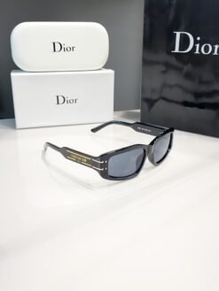 Dior D32