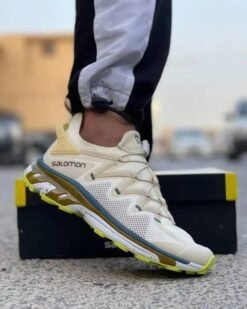 Branded UA Flow Velocity Wind 2 white